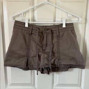 Hollister Small Dark Beige Mini Cargo Skort Y2K Low Rise Casual